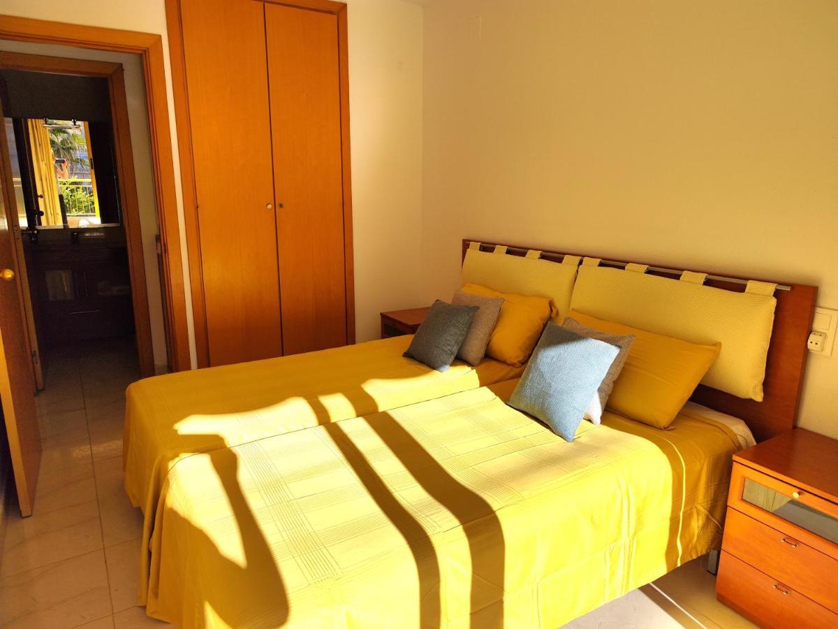 Luminoso Apartamento En Salou Con Terraza Y Parque Infantil Ideal Familias Zewnętrze zdjęcie