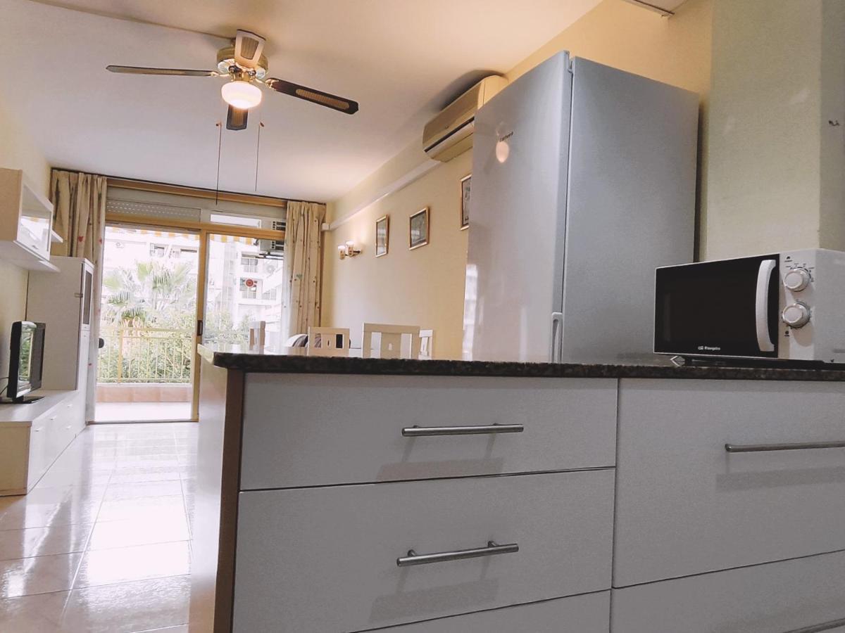 Luminoso Apartamento En Salou Con Terraza Y Parque Infantil Ideal Familias Zewnętrze zdjęcie