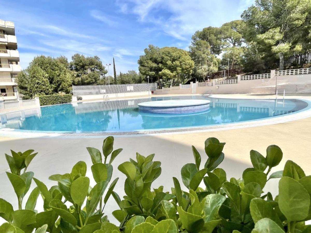 Luminoso Apartamento En Salou Con Terraza Y Parque Infantil Ideal Familias Zewnętrze zdjęcie