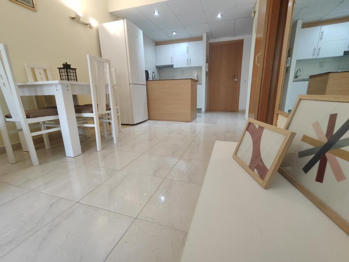Luminoso Apartamento En Salou Con Terraza Y Parque Infantil Ideal Familias Zewnętrze zdjęcie