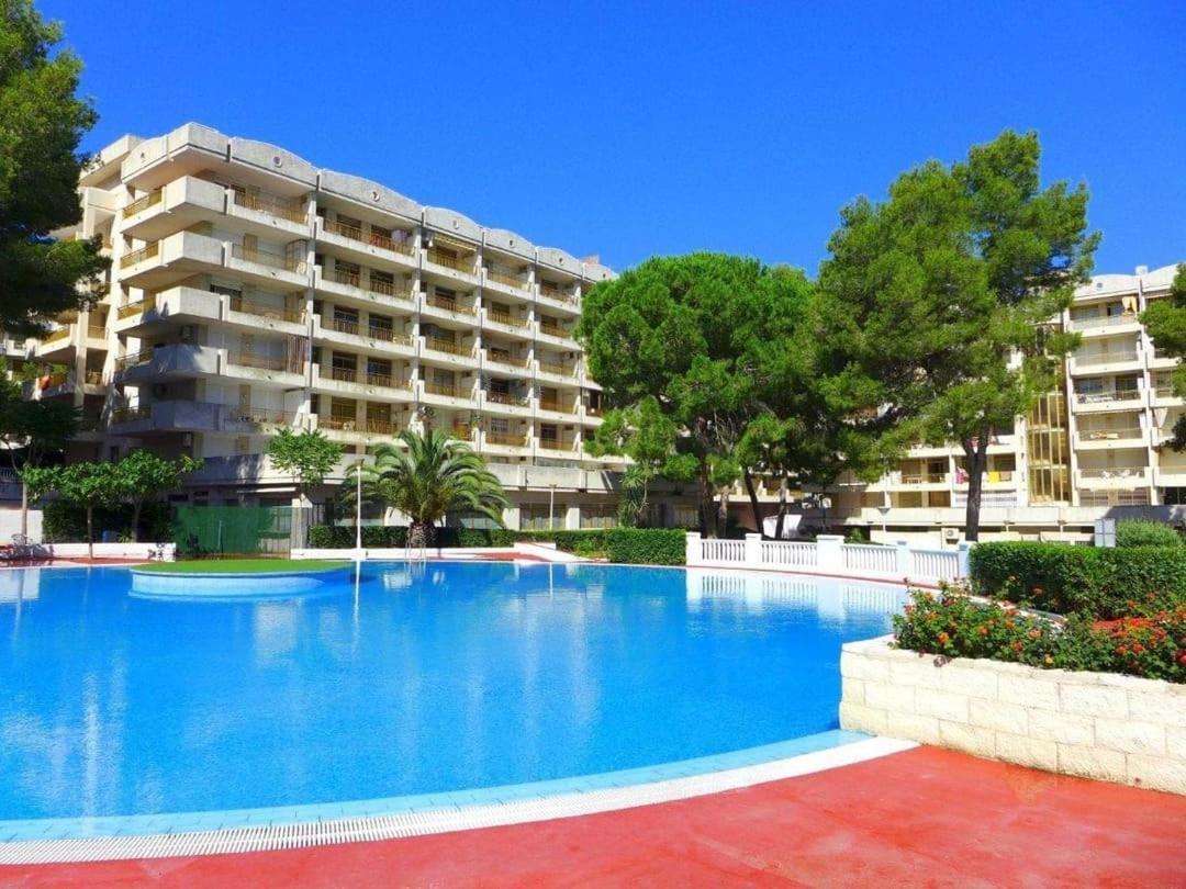 Luminoso Apartamento En Salou Con Terraza Y Parque Infantil Ideal Familias Zewnętrze zdjęcie